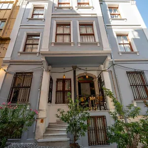 Valeria Antique 1892 Hotel